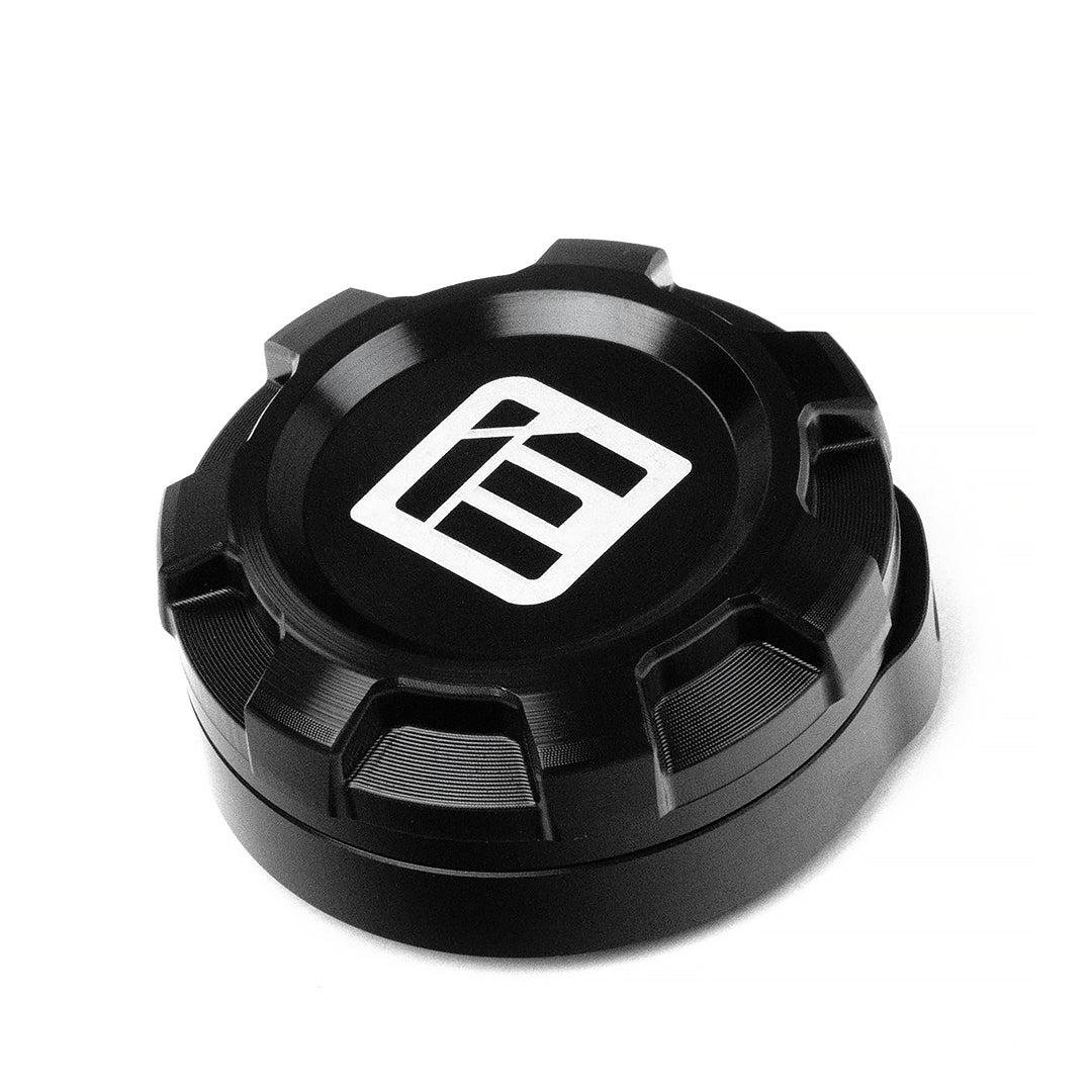 IE アルミ製ウォッシャー液キャップ　Volkswagen　Audi iE Aluminum Washer Fluid Cap For Audi & VW – Integrated Engineering